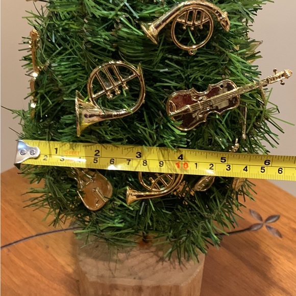 Miniature Musical Instruments Christmas Tree - Picture 6 of 6